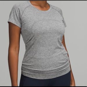 NEVER WORN lululemon swiftly tech short sleeve in gray